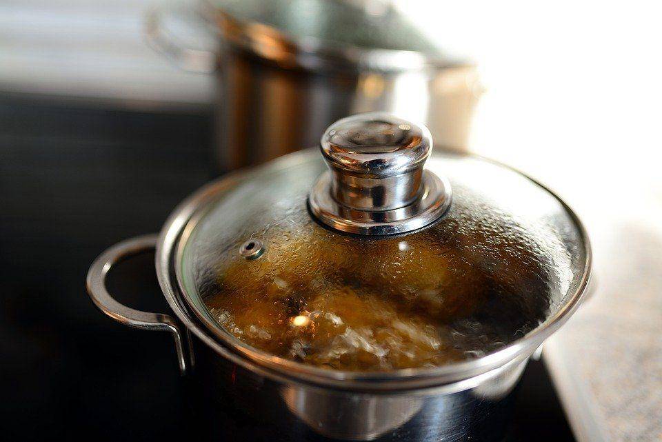 Ilustrasi memasak kacang hijau (pixabay.com/congerdesign)