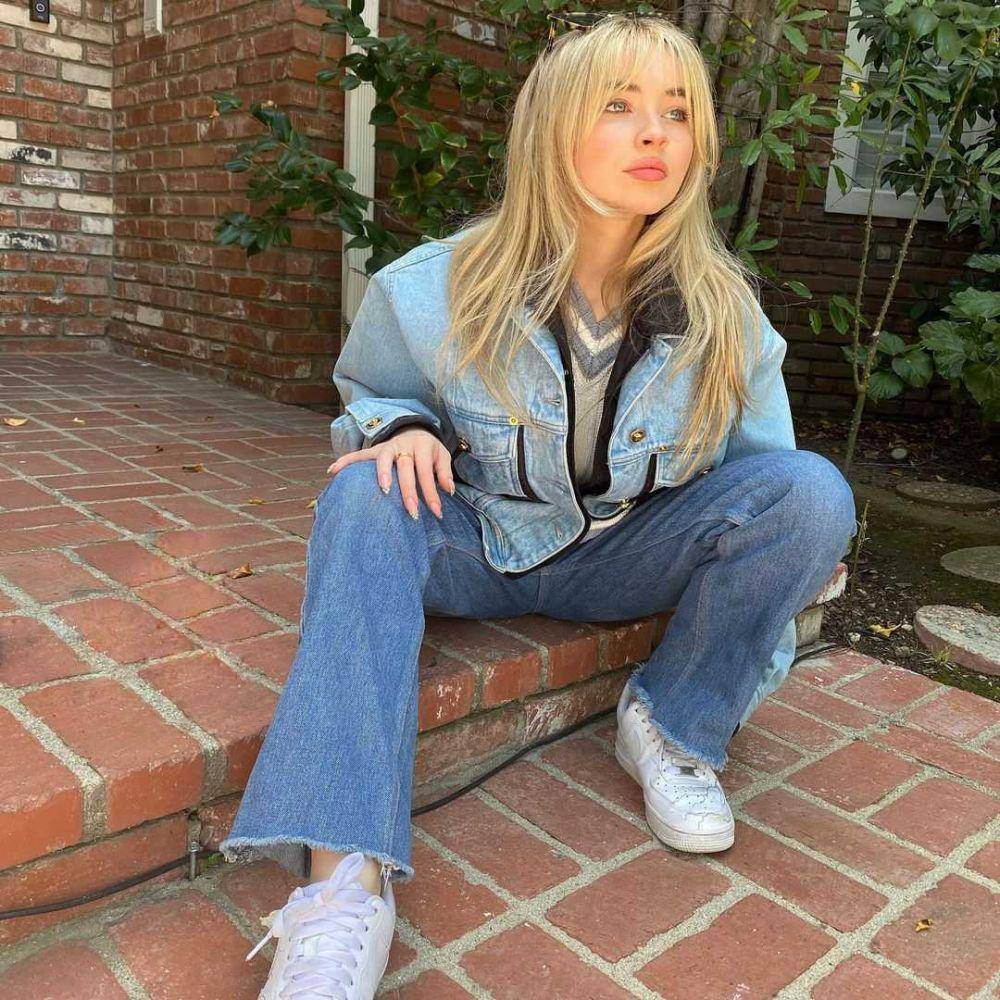 outfit Sabrina Carpenter (instagram.com/sabrinacarpenter)