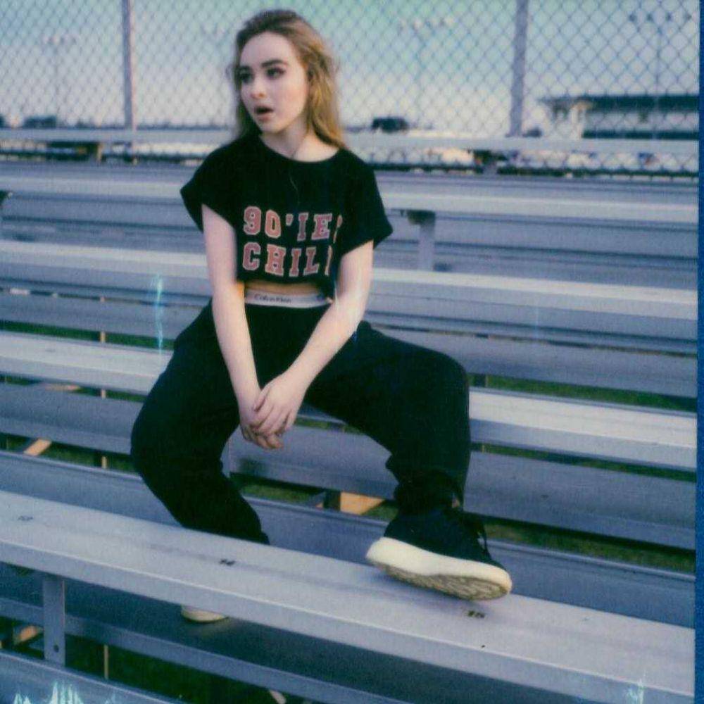 outfit Sabrina Carpenter (instagram.com/sabrinacarpenter)
