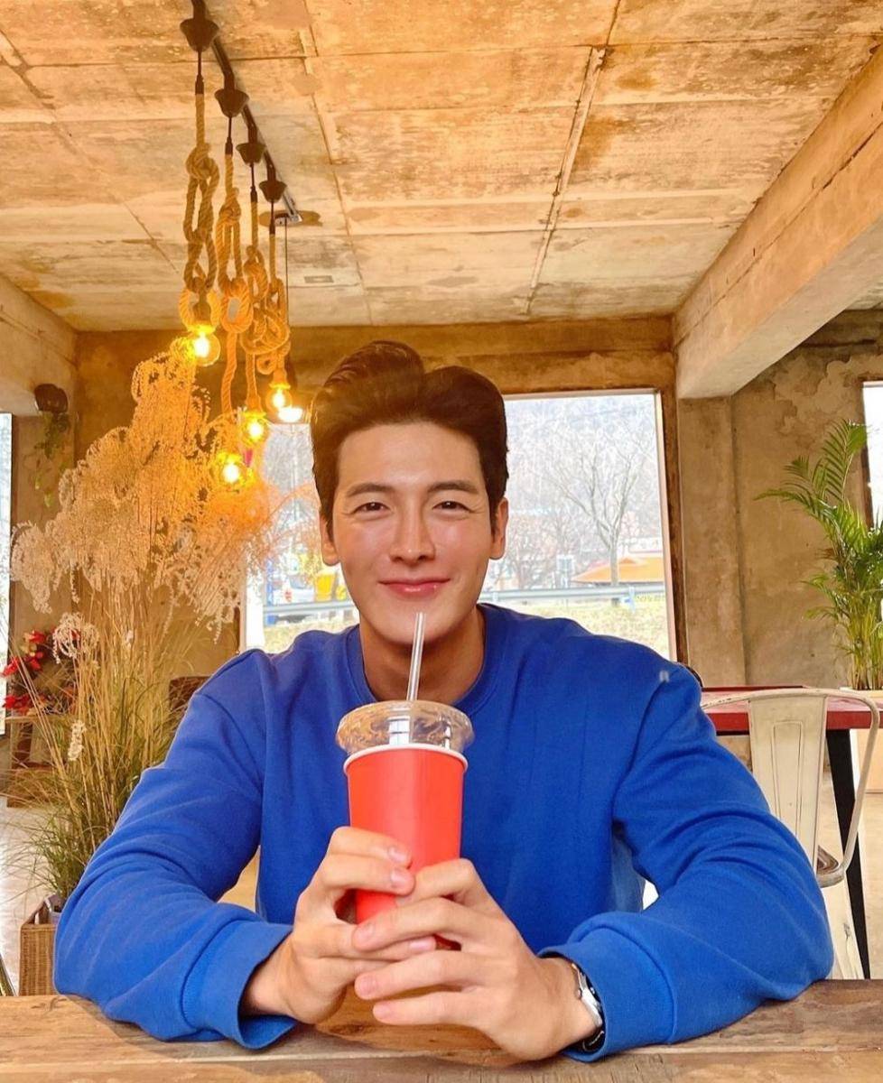 Kim Jun Sik (instagram.com/juncore_)