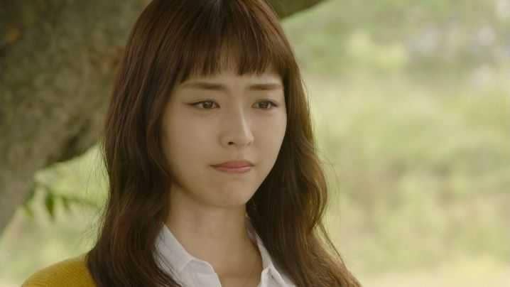 Lee Yeon Hee sebagai Jung Jung Won dalam.KDrama Reunited World (dok. SBS/Reunited World)