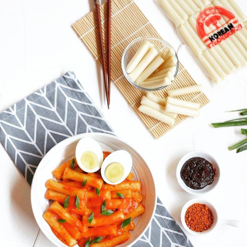ilustrasi tteokbokki (instagram.com/korean.tteokbokki)