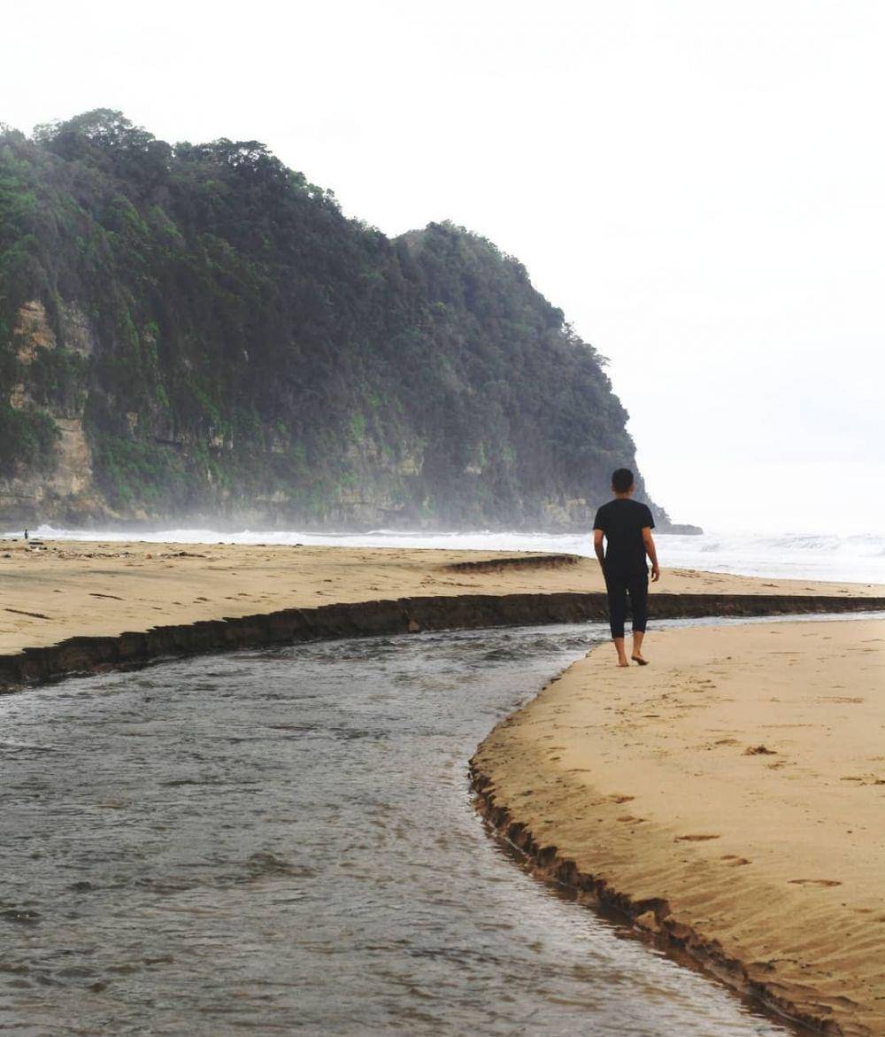 Pantai Dlodo (instagram.com/prayogi258)