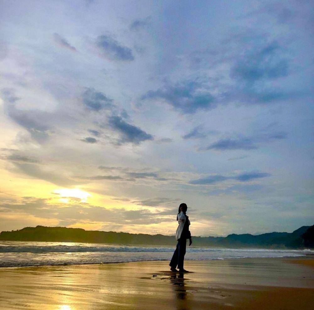 Pantai Dlodo (instagram.com/saadzatul_fitria)