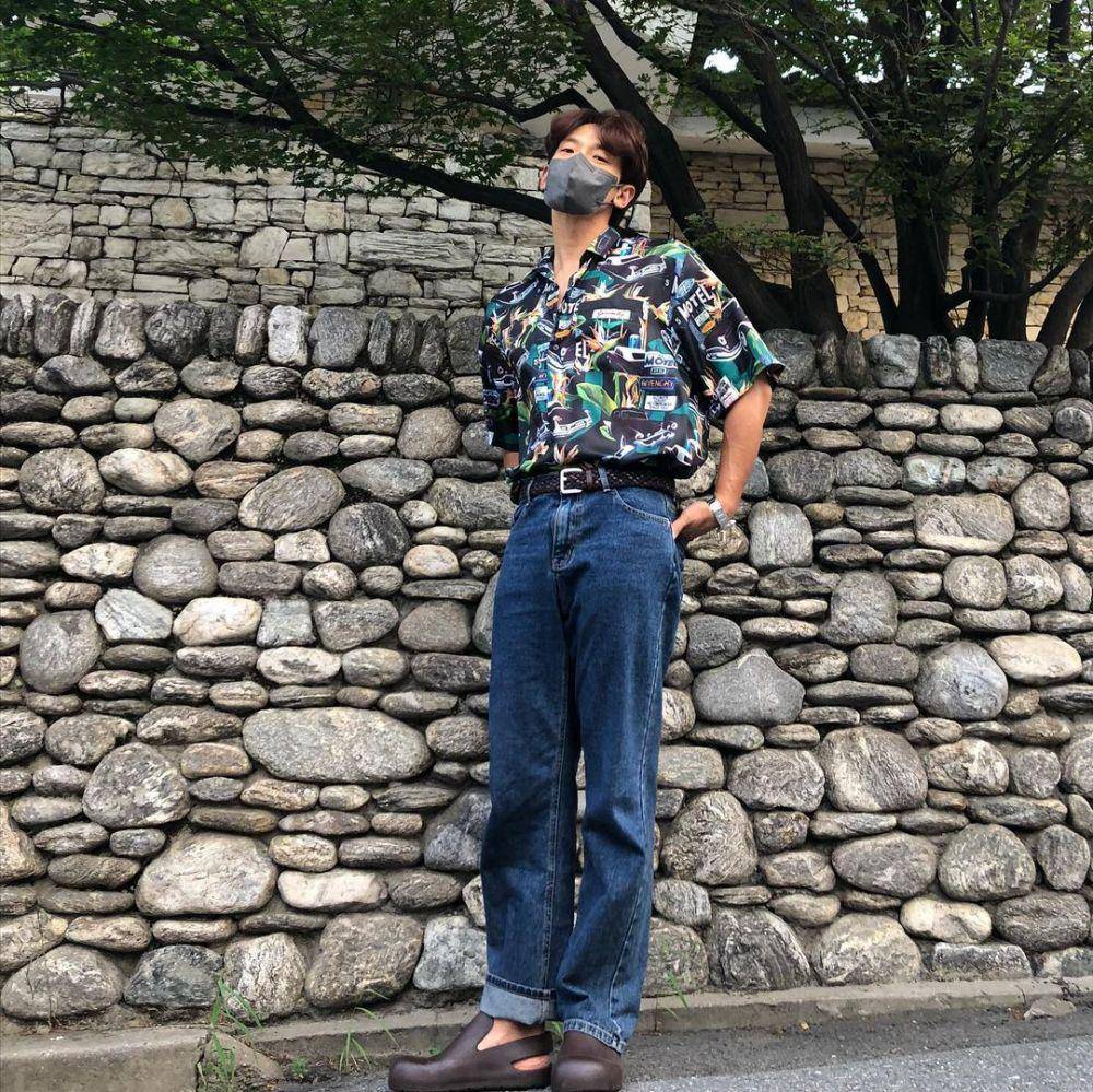 Gaya busana Rain (instagram.com/rain_oppa)