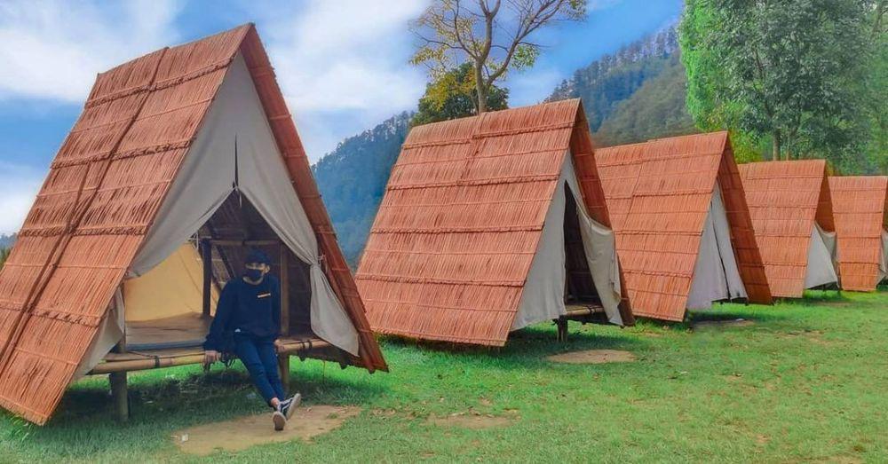 6 Penginapan untuk Honeymoon di Tawangmangu, Nyaman!