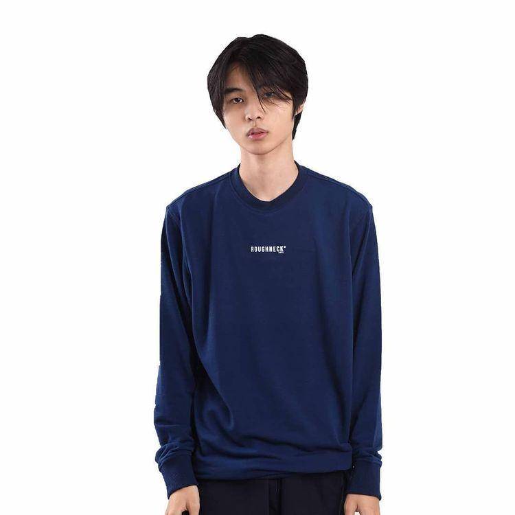 Crewneck Roughneck (instagram.com/roughneckcatalog)