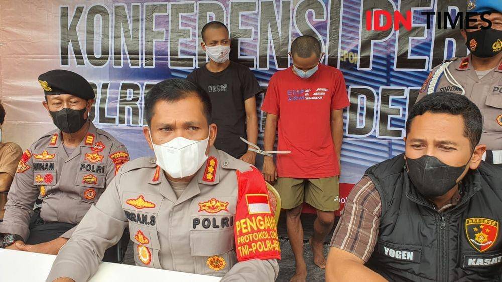 Kapolres Metro Depok, Kombes Imran Edwin Siregar saat memberikan keterangan terkait curanmor yang berhasil di tangkap. (IDNTimes/Dicky)