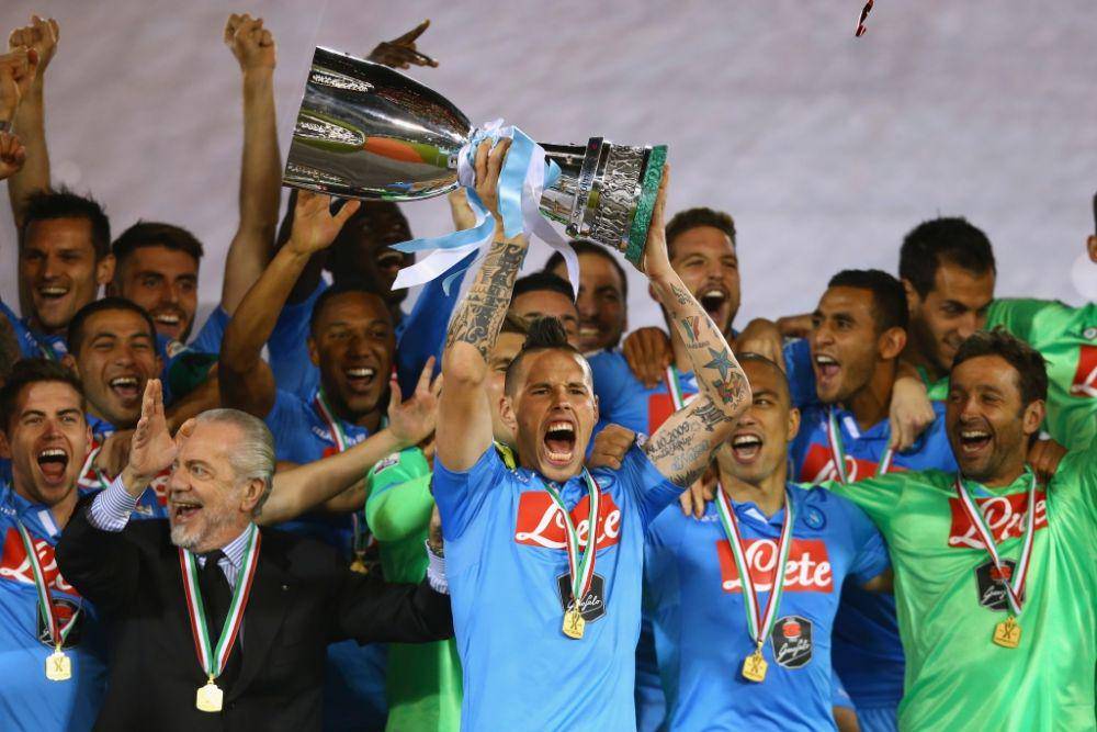 potret para pemain Napoli saat merayakan gelar Piala Super Italia 2014 (soccer.nbcsports.com)