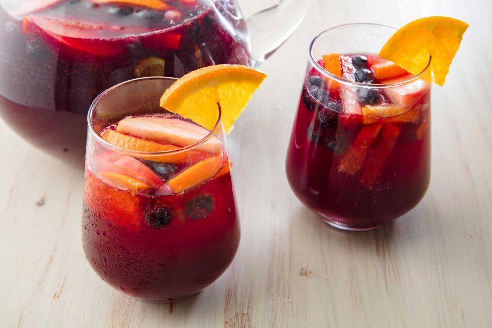 ilustrasi sajian sangria halal (delish.com)