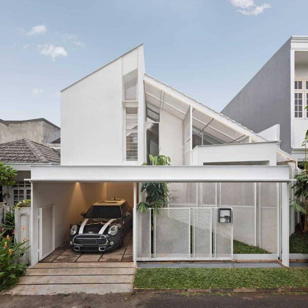 Potret rumah minimalis dengan garis horizontal sepanjang rumah. (instagram.com/fasadrumah