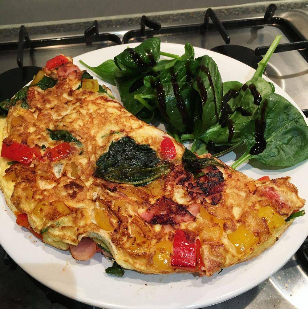 omelet (instagram.com/justjessfood)