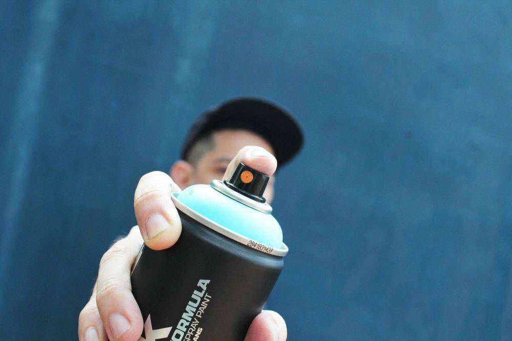 Ilustrasi semprotan aerosol (Unsplash.com/Keiron Crasktellanos)
