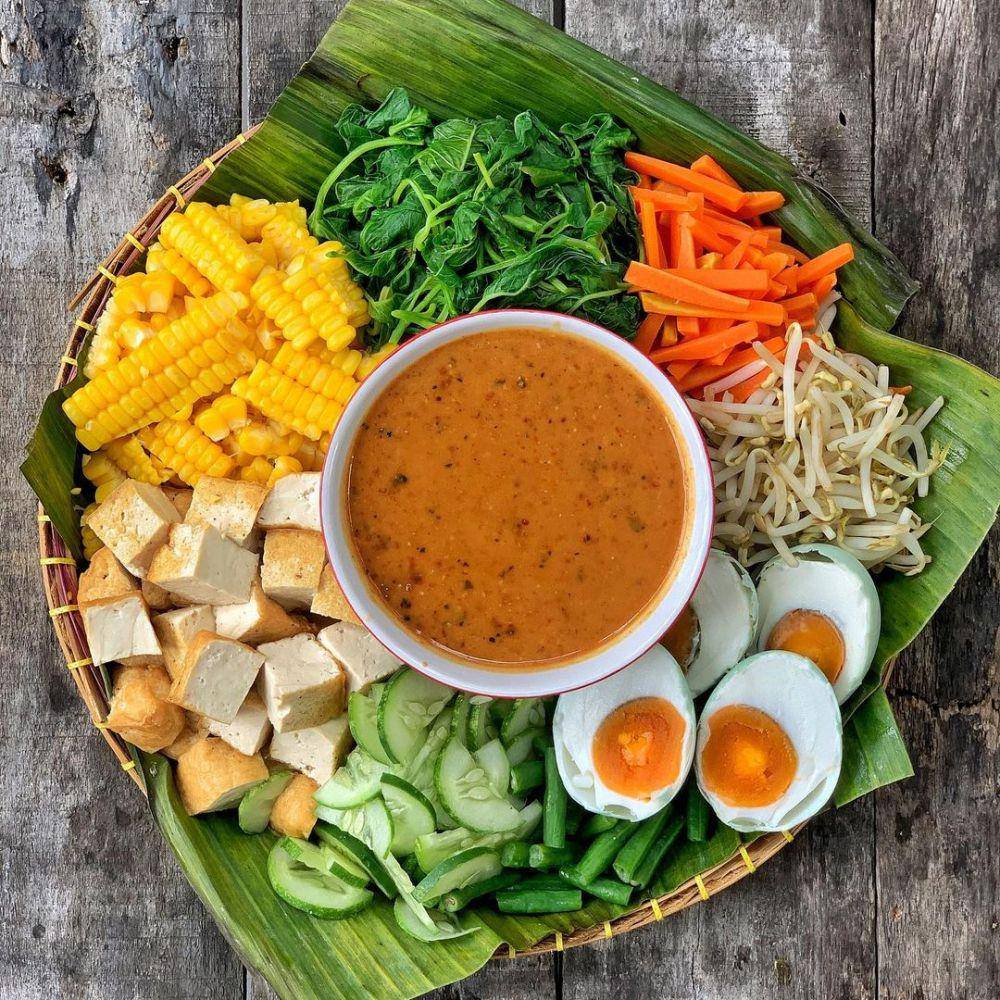 pecel sayur (instagram.com/sovifooddiary)