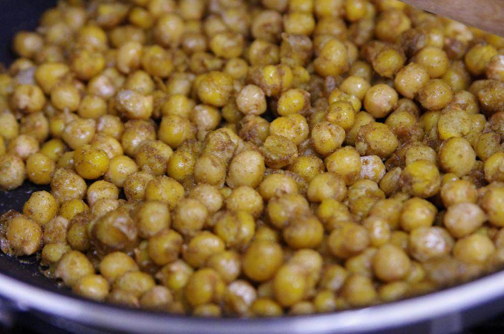 ilustrasi masakan kacang (pexels.com/Kyle Killam)