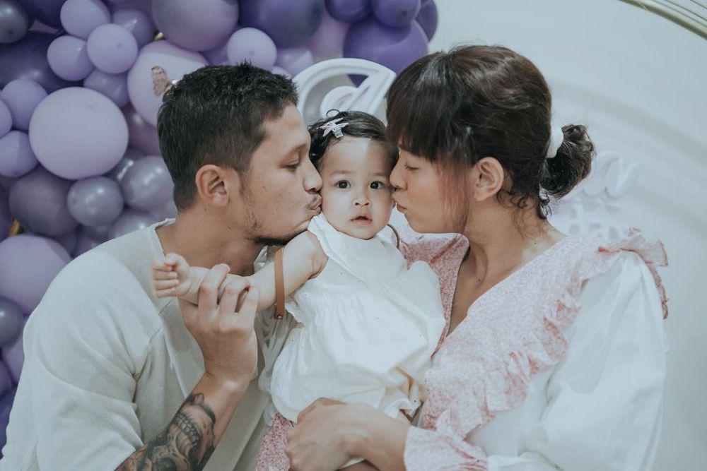 Genap Setahun, 9 Potret Akleema Anak Syamsir Alam dan Bunga Jelitha