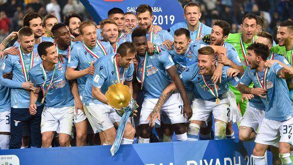potret Lazio saat merayakan gelar Piala Super Italia 2019 (dreamtransfers.com)