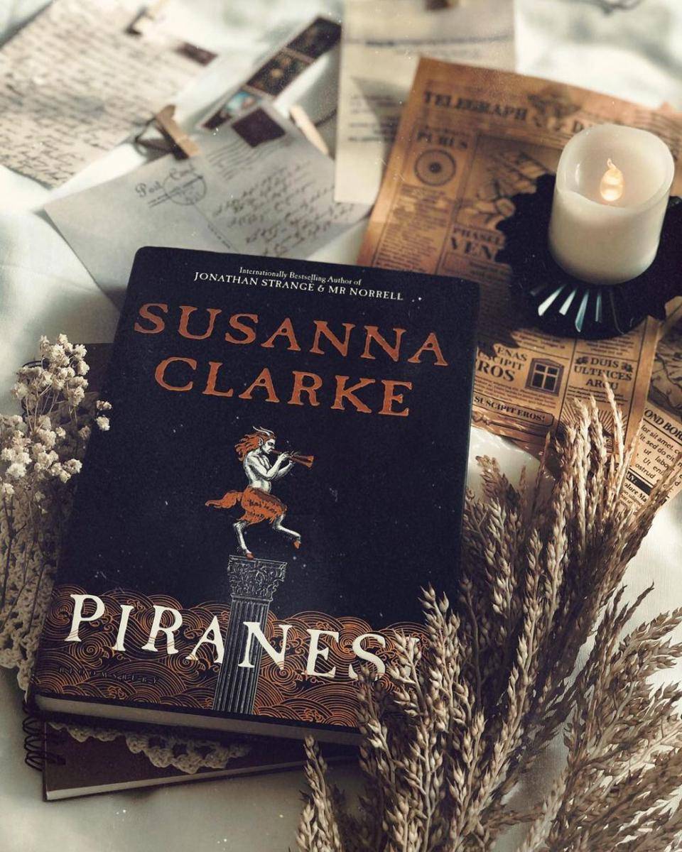 Piranesi oleh Susanna Clarke (instagram.com/purplelights2021)