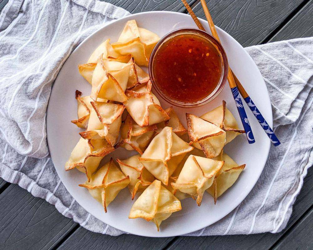 crab rangoon (instagram.com/dwardcooks)