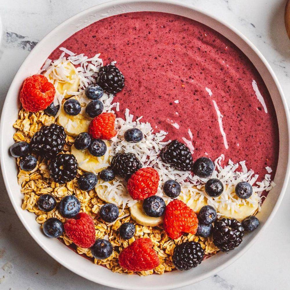semangkok smoothie acai berry (instagram.com/nielsenmassey)