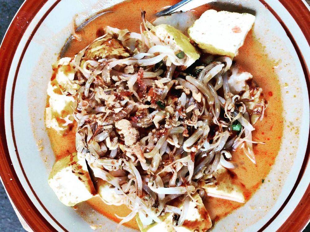Kupat tahu petis Alkateri (instagram.com/kulineraddict.bdg)