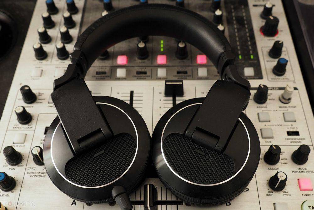 Pioneer HDJ X7 (pocket-lint.com)