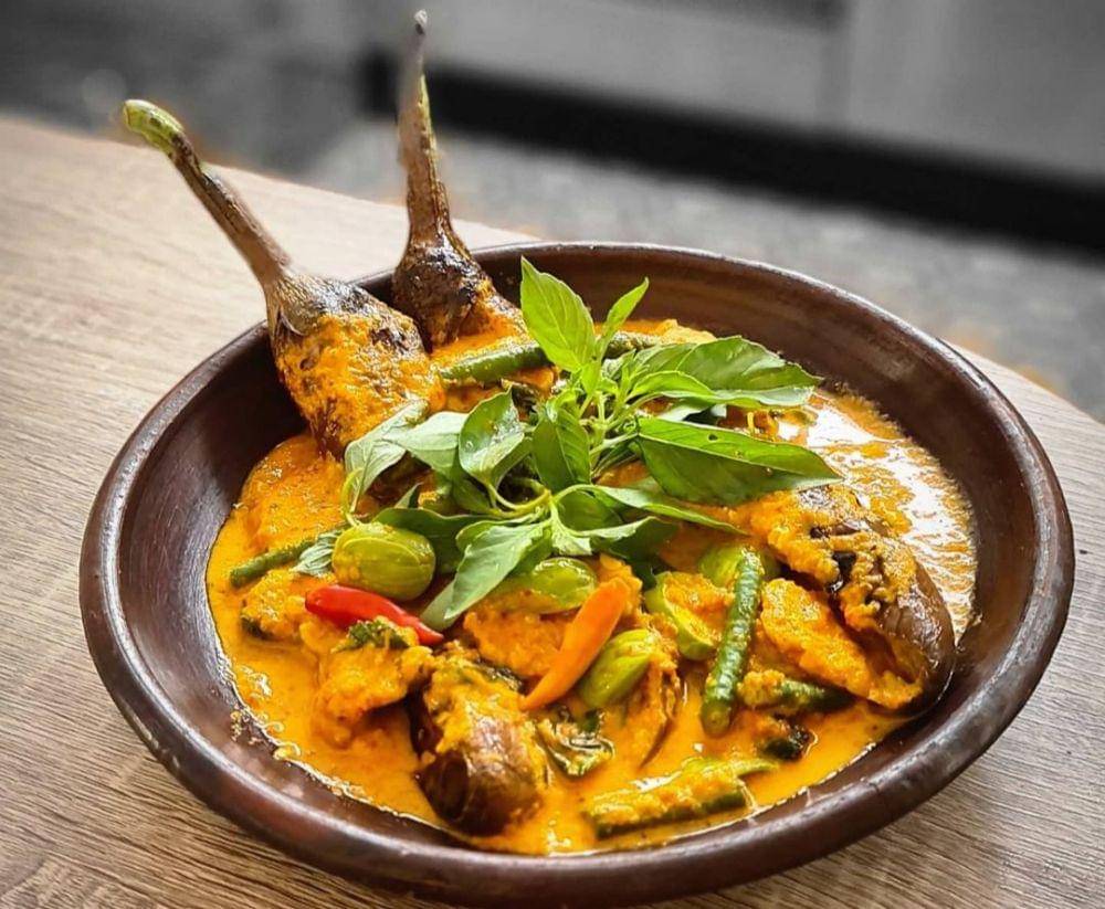 ilustrasi pecel terung (instagram.com/yetiagustin/)