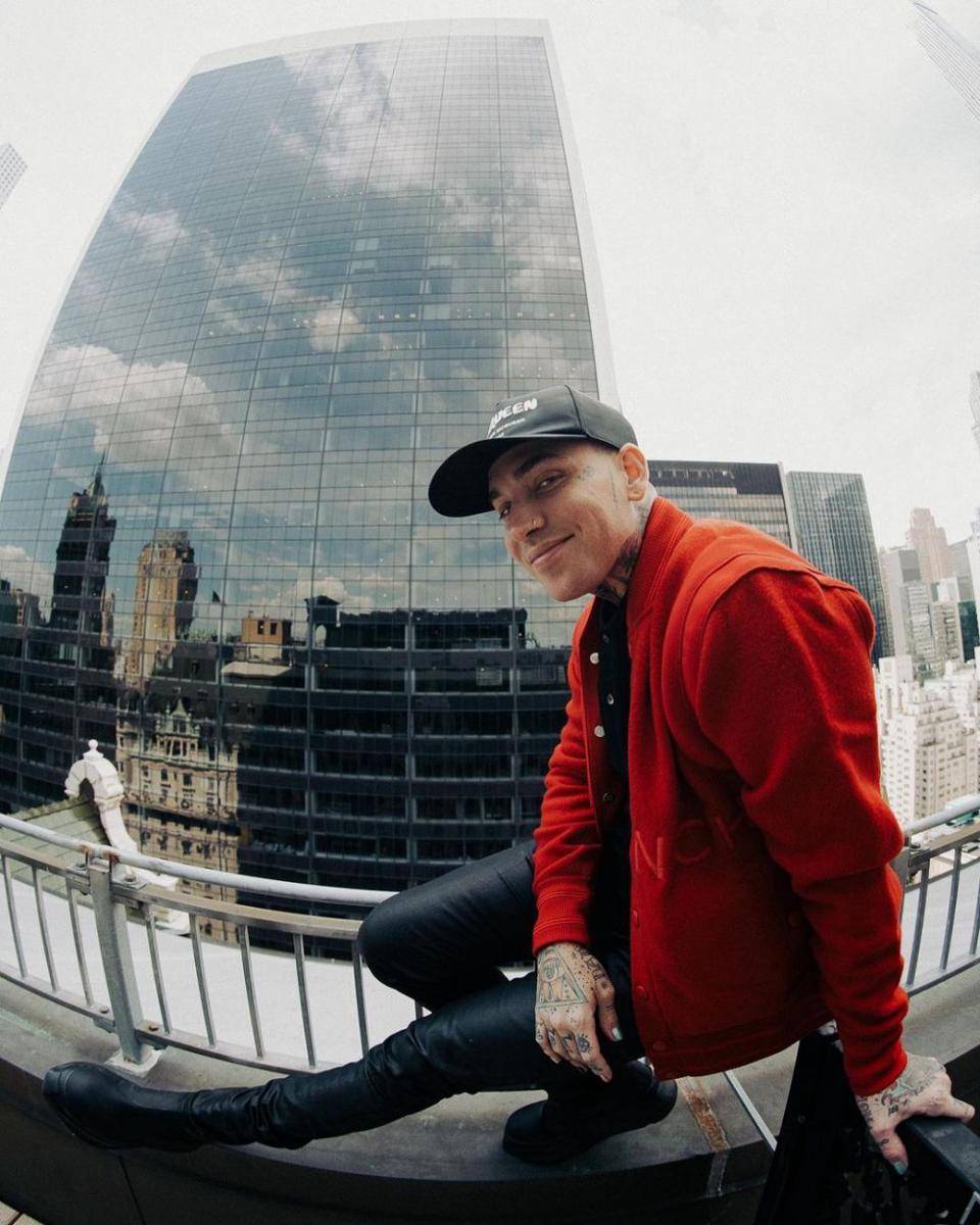 Blackbear (instagram.com/bear)