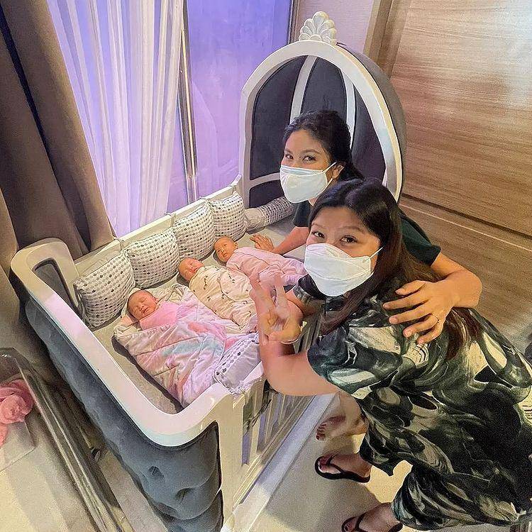 potret Zivanna Letisha dan anak (instagram.com/zivannaletisha)
