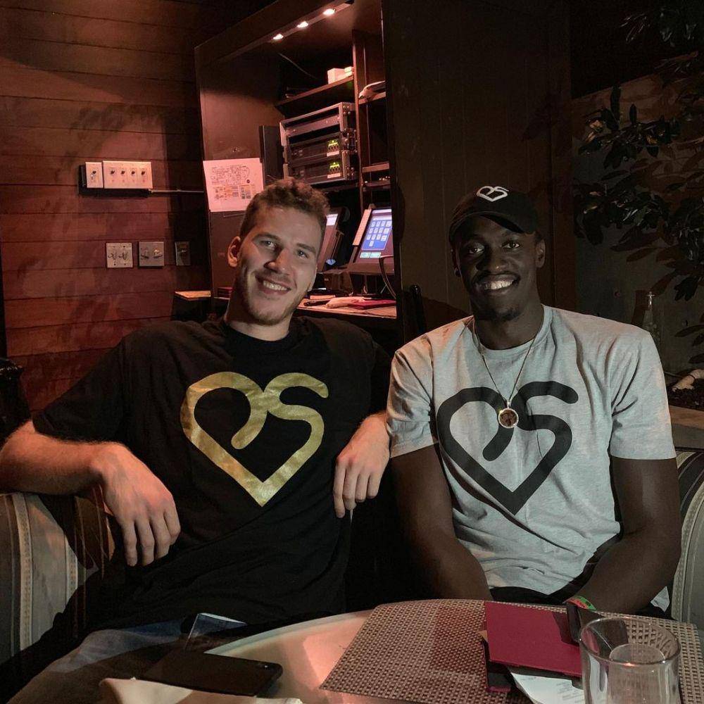 potret Jakob Poeltl bersama Pascal Siakam (instagram.com/jakob)