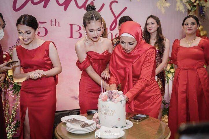 Sandrinna (Instagram.com/sandrinna_11)