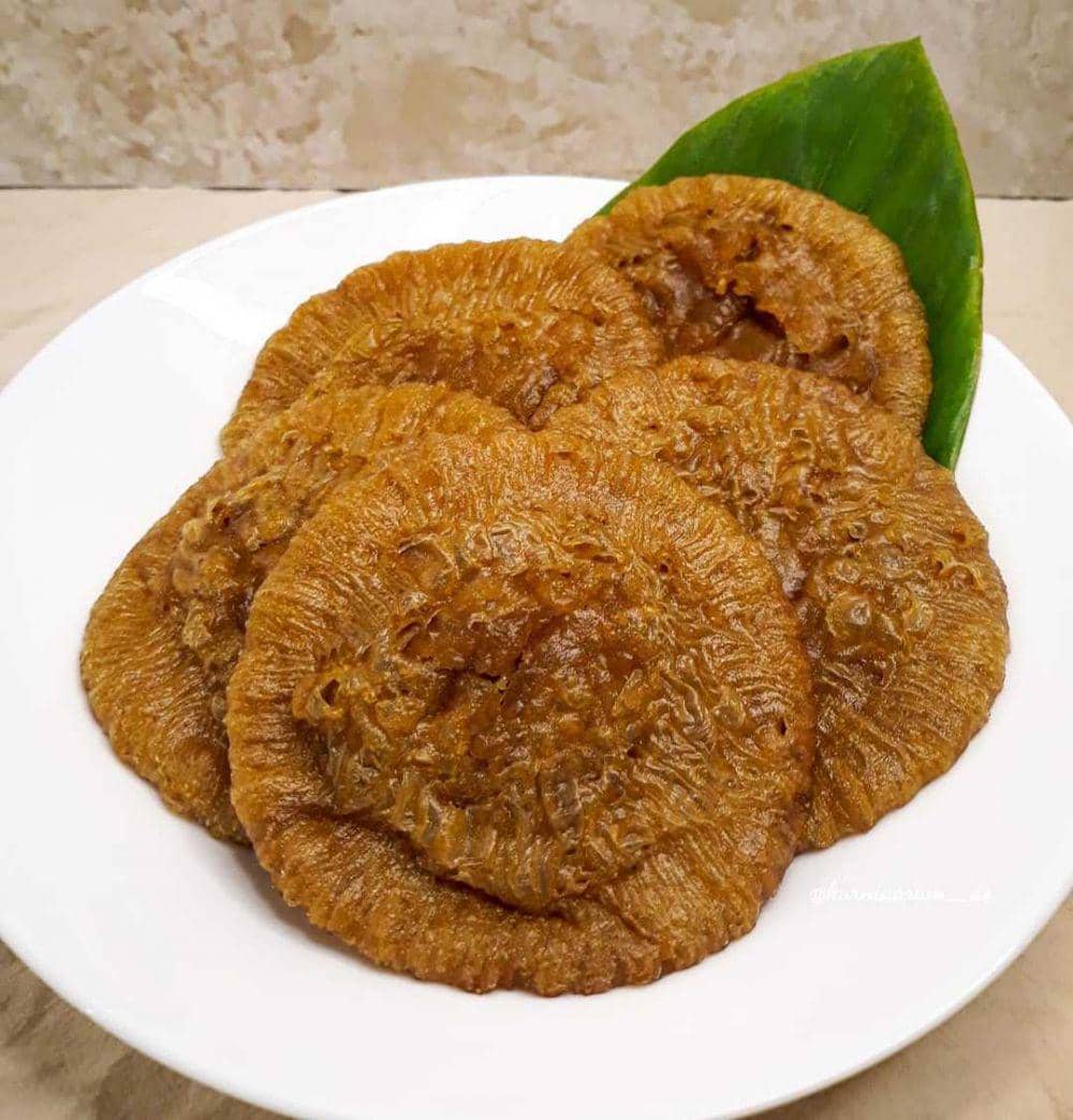 kue cucur (instagram.com/kurniaarum_as)