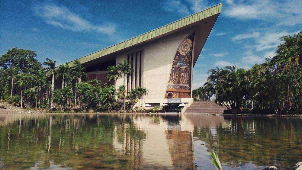 National Parliament House (instagram.com/ian_zuasula)