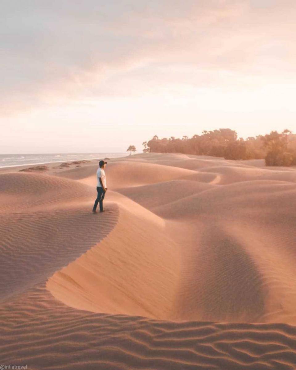 Gurun Pasir Pantai Oetun (instagram.com/infiatravel)