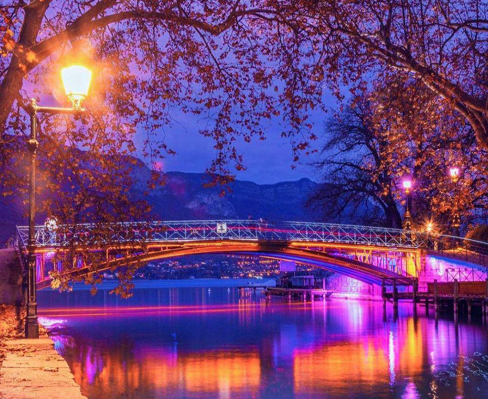 cantiknya suasana Lac Annecy (instagram.com/ cspaoff_annecy)