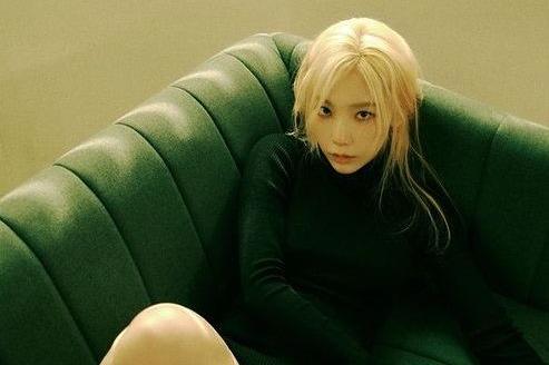 10 Potret Teaser Taeyeon SNSD Jelang Rilis Single Can't Control Myself