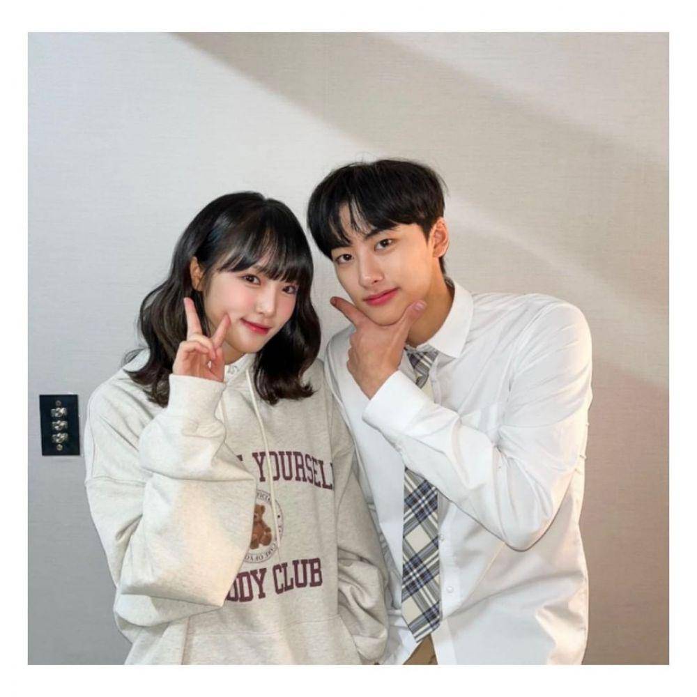 Lee Won Jung dan Choi Ye Na (instagram.com/wonjeong214)