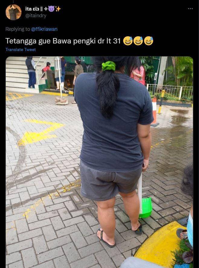 asal selamatkan barang saat gempa (twitter.com/itaindry)
