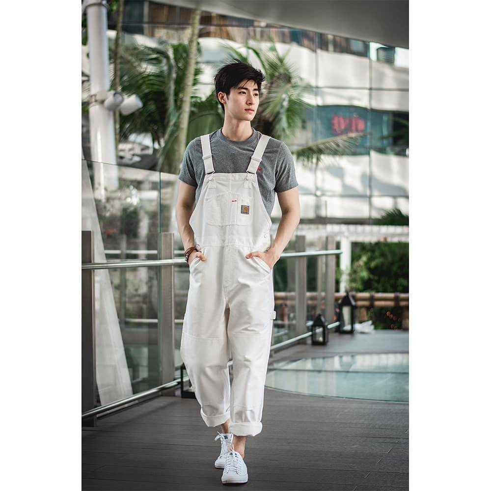 padu padan overall ala Blue Pongtiwat (instagram.com/blue_pongtiwat)