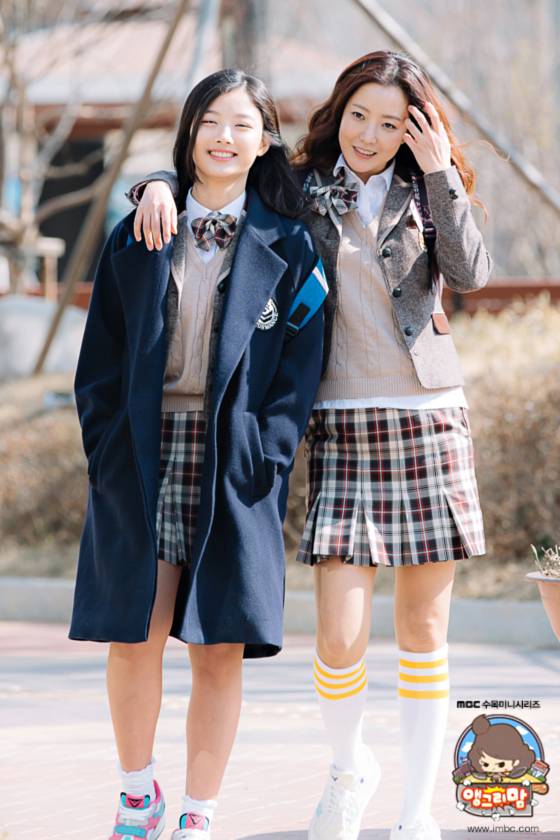 Kim Hee Sun dan Kim Yoo Jung (dok. MBC/Angry Mom)