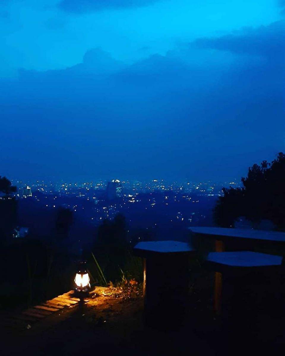Warung Sitinggil (instagram.com/warungsitinggil)