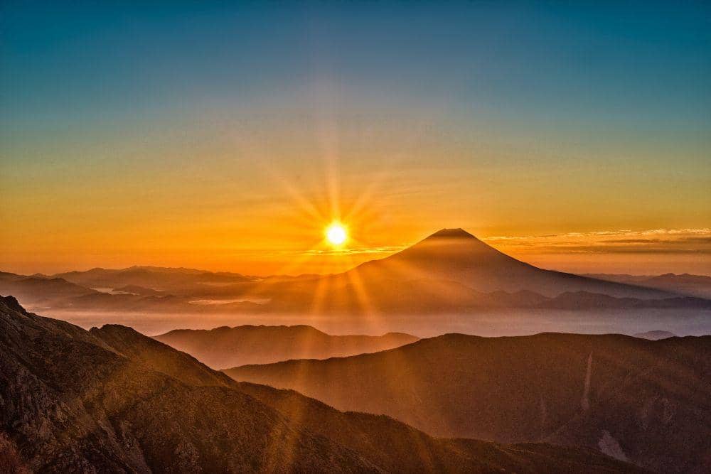 ilustrasi matahari terbit (pixabay.com/Kanenori)