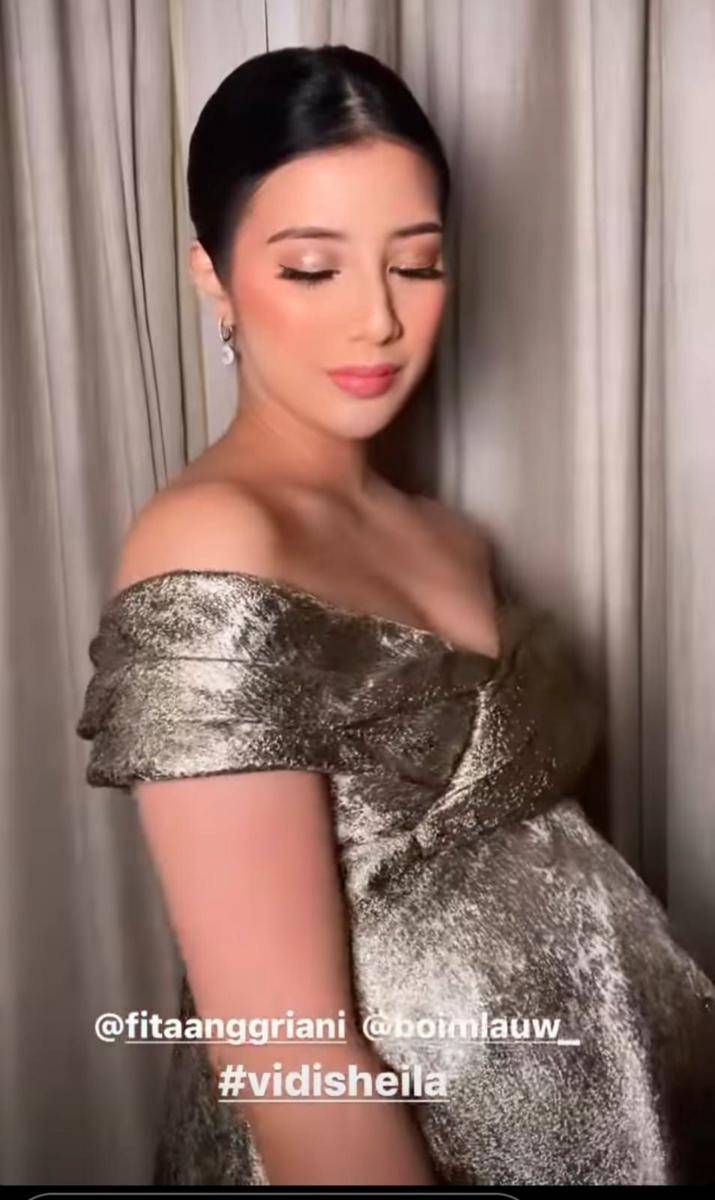 Gaya Artis di Pernikahan Vidi Aldiano dan Sheila Dara (instagram.com/fitaanggriani)