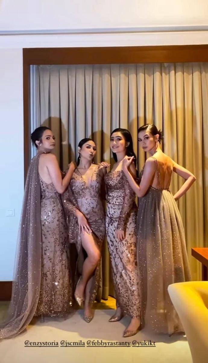 Gaya Artis di Pernikahan Vidi Aldiano dan Sheila Dara (instagram.com/astecat)