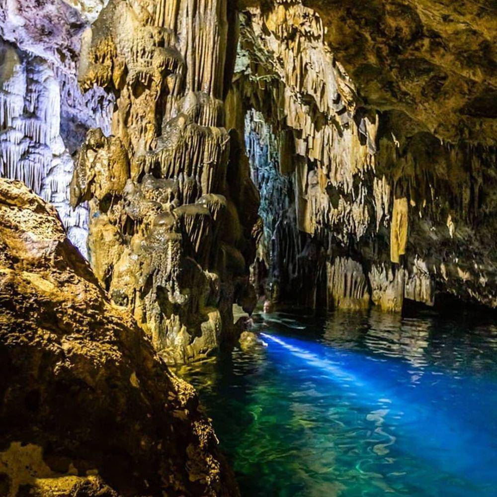 potret Anahulu Cave (instagram.com/_globaltrotters_)