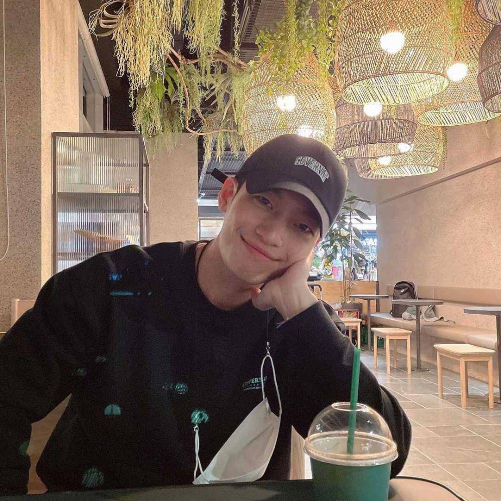 Wi Ha Joon (instagram.com/wi__wi__wi)