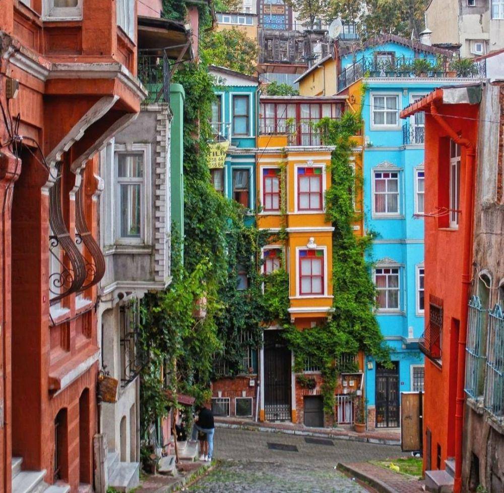 Balat (instagram.com/fhm_nederland)