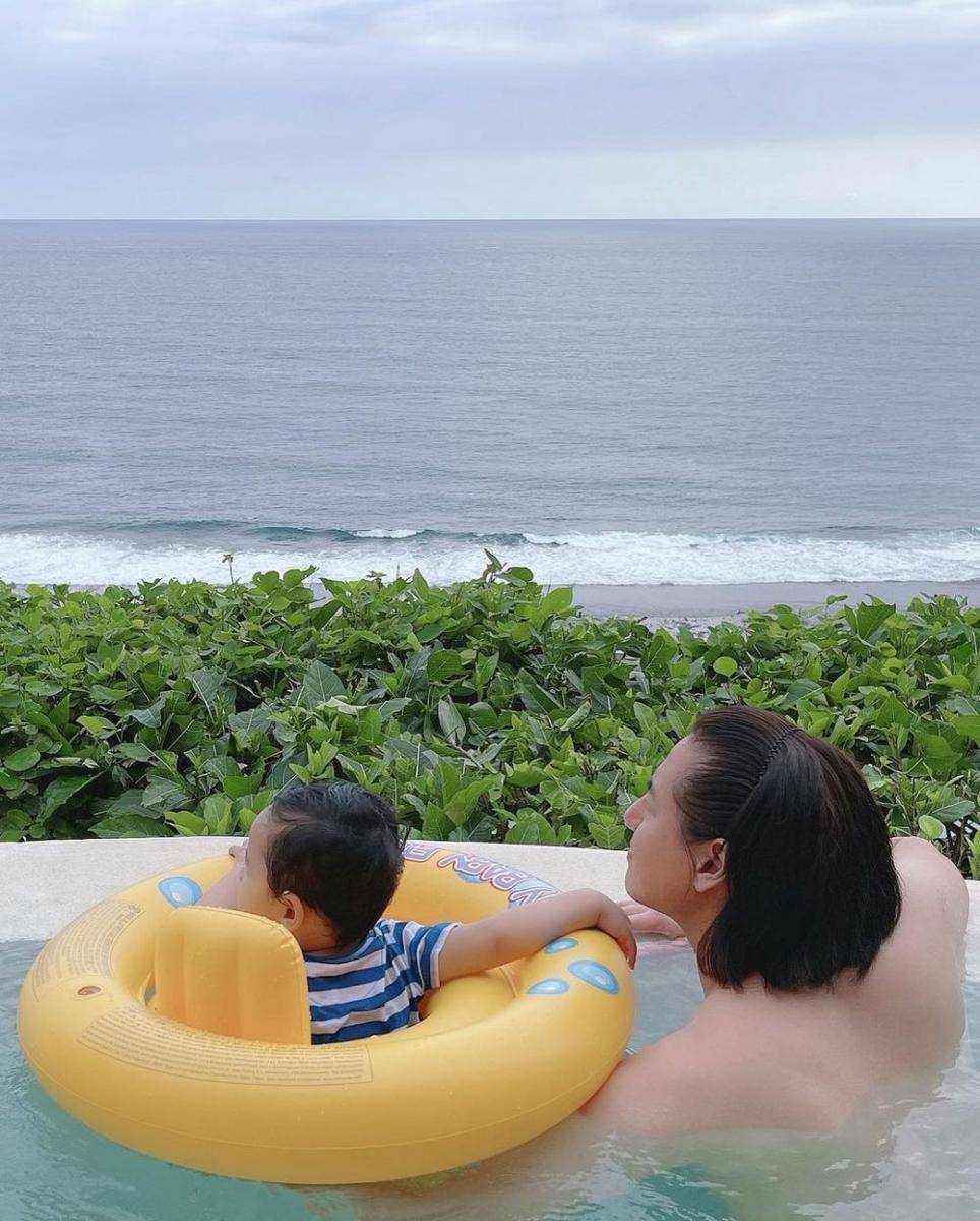 Roger Danuarta dan buah hati (instagram.com/shaquillekailidanuarta)