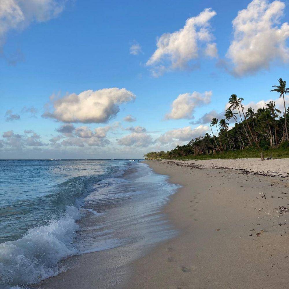 potret Ha’atafu Beach (instagram.com/jaywalksandwanders)