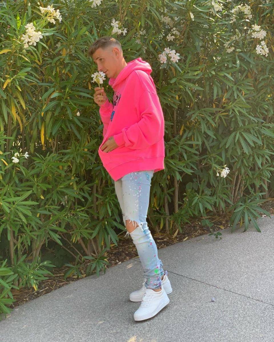 Gaya busana Lucas Digne (instagram.com/lucasdigne)